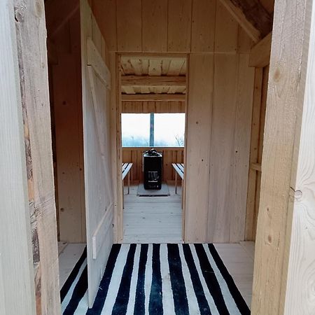 Kmetija Pecnik Apartment Prevalje ภายนอก รูปภาพ